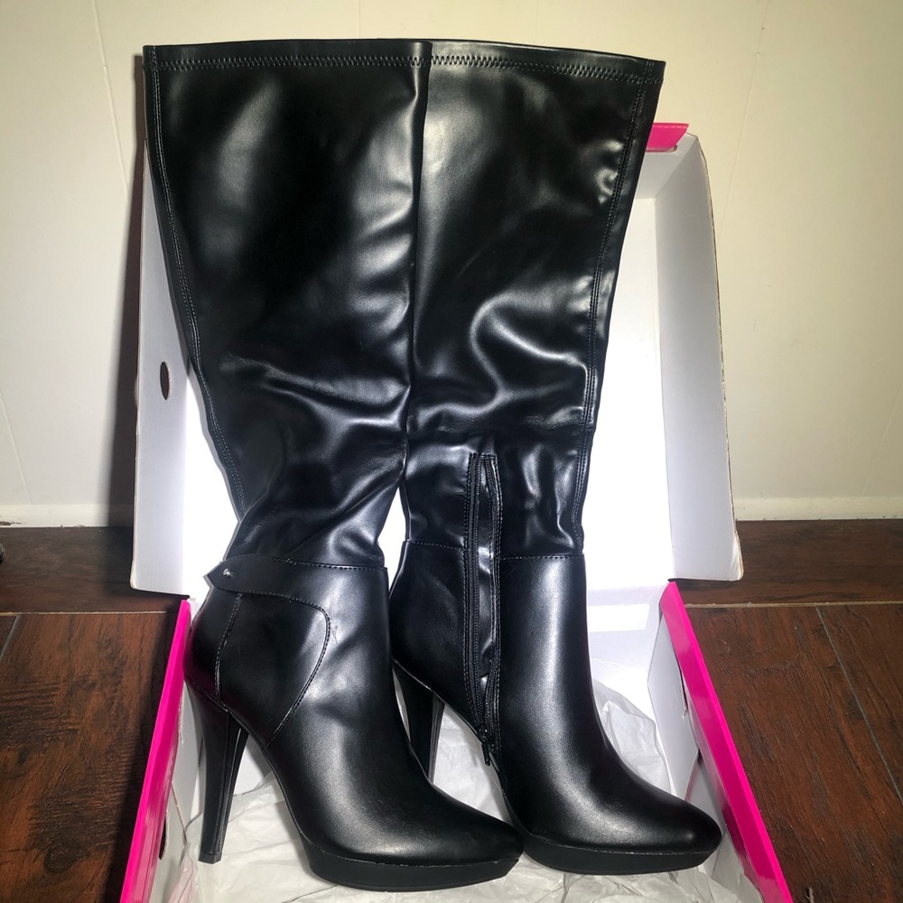 ‼️NEW‼️ Black Stiletto Heel Knee High Boots